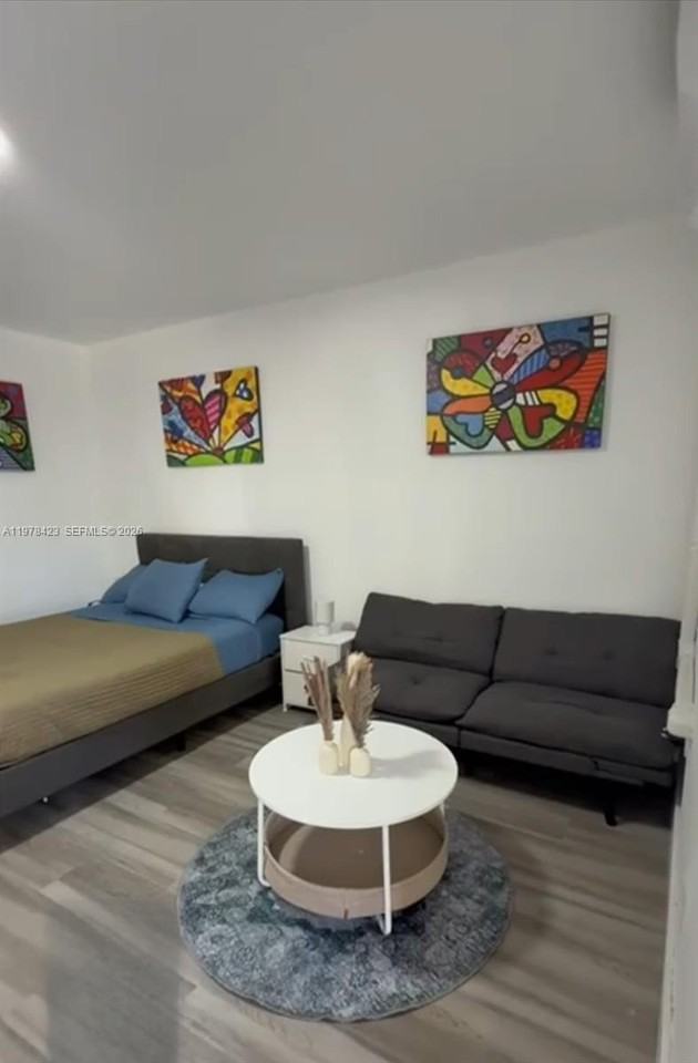 761 Euclid Ave #4 - Photo 4 of 19