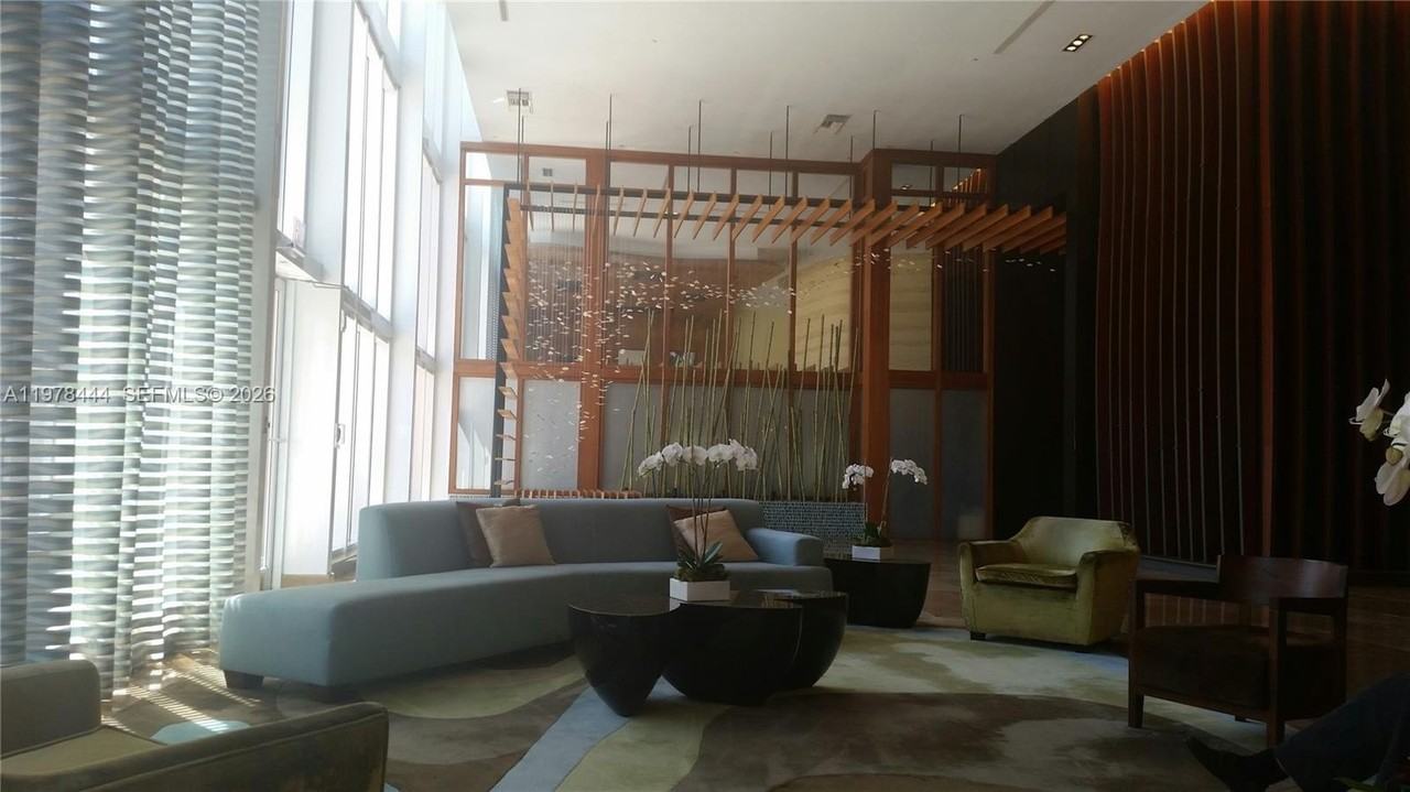 50 Biscayne Blvd #703 - Photo 4 of 14