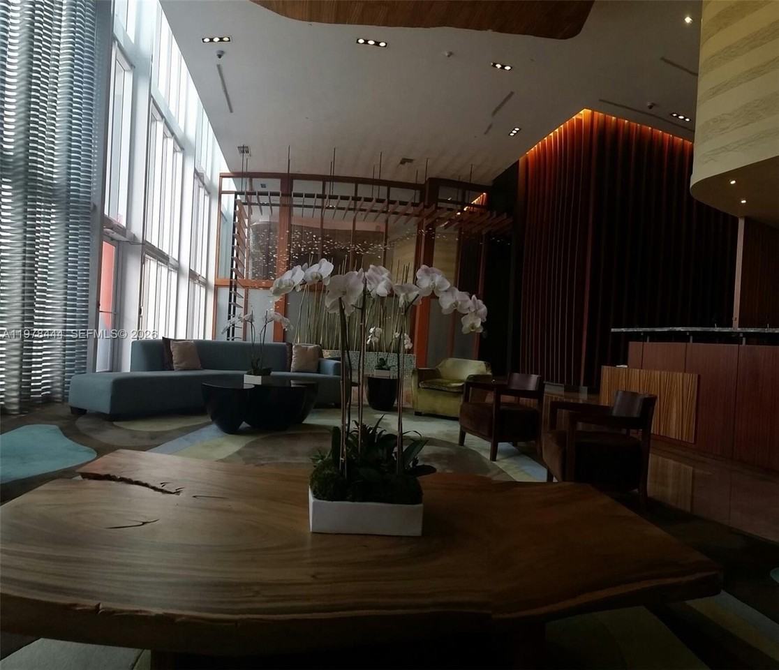 50 Biscayne Blvd #703 - Photo 5 of 14