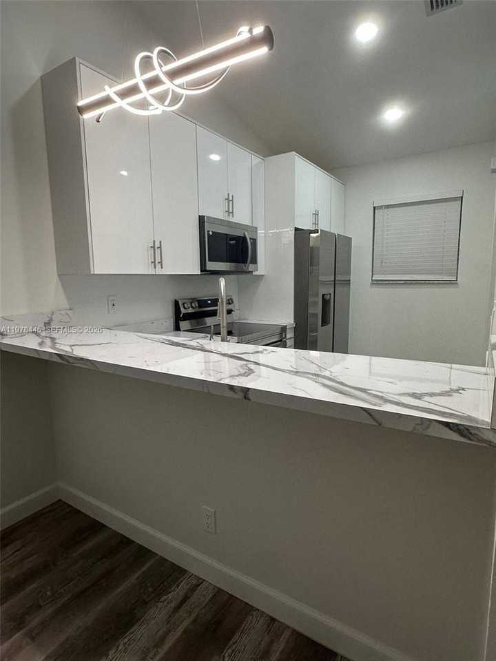 11441 Nw 45th St #11443 - Photo 4 of 23