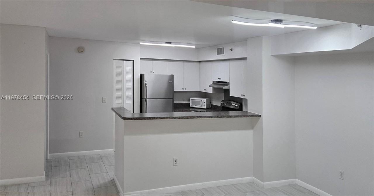 7808 Sonoma Springs Cir #103 - Photo 3 of 13