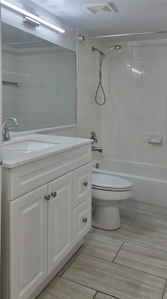 7808 Sonoma Springs Cir #103 - Photo 5 of 13