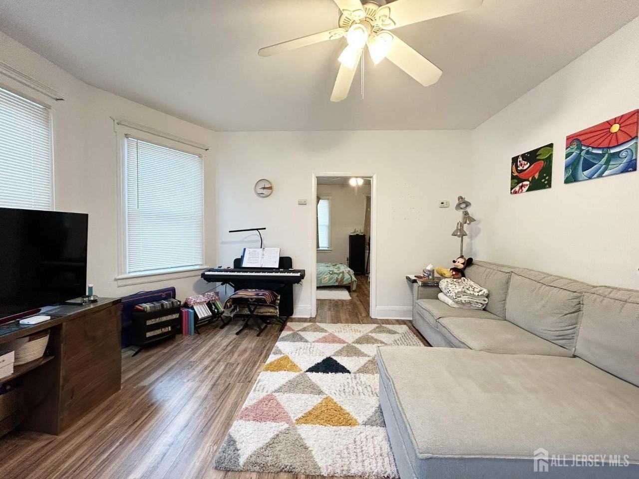 104 Thompson St - Photo 6 of 10