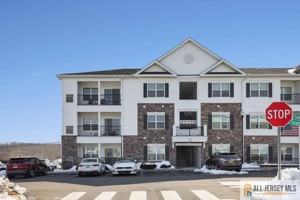 featured image of 421 Tavern Rd