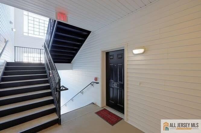 421 Tavern Rd - Photo 3 of 27