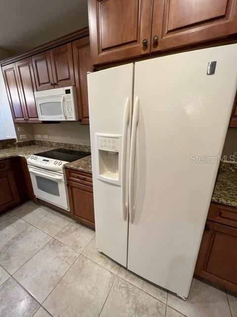 7710 Lake Vista Ct #303 - Photo 6 of 32