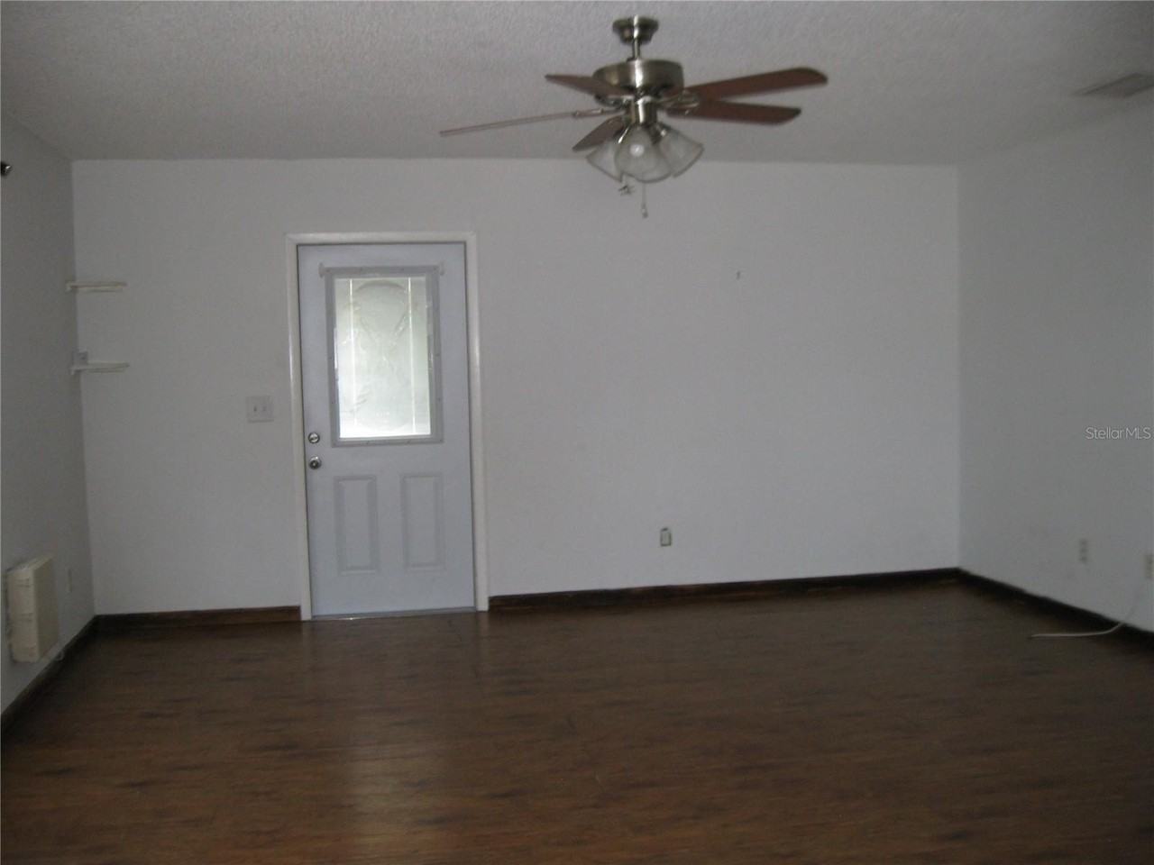 620 31st Ave E - Photo 3 of 15