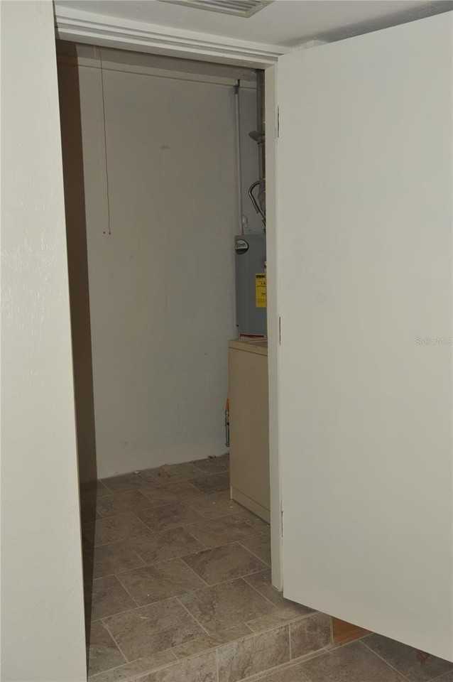 3500 Nw 21st St - Photo 3 of 39