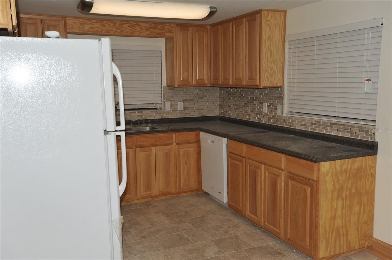 3500 Nw 21st St - Photo 5 of 39