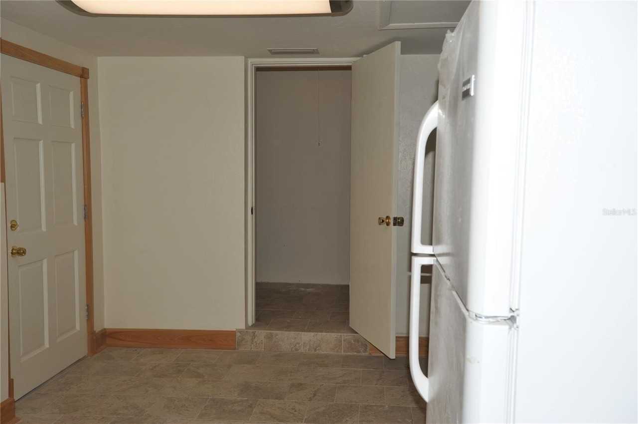 3500 Nw 21st St - Photo 6 of 39