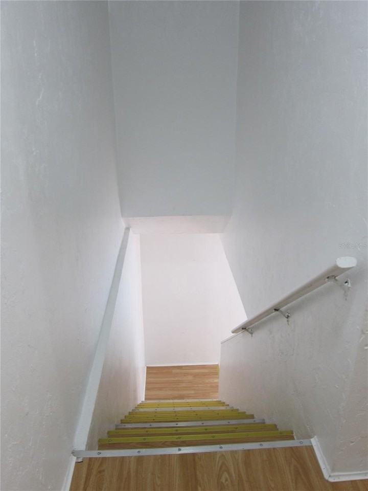 6417 Sw 9th Ave #D - Photo 5 of 25