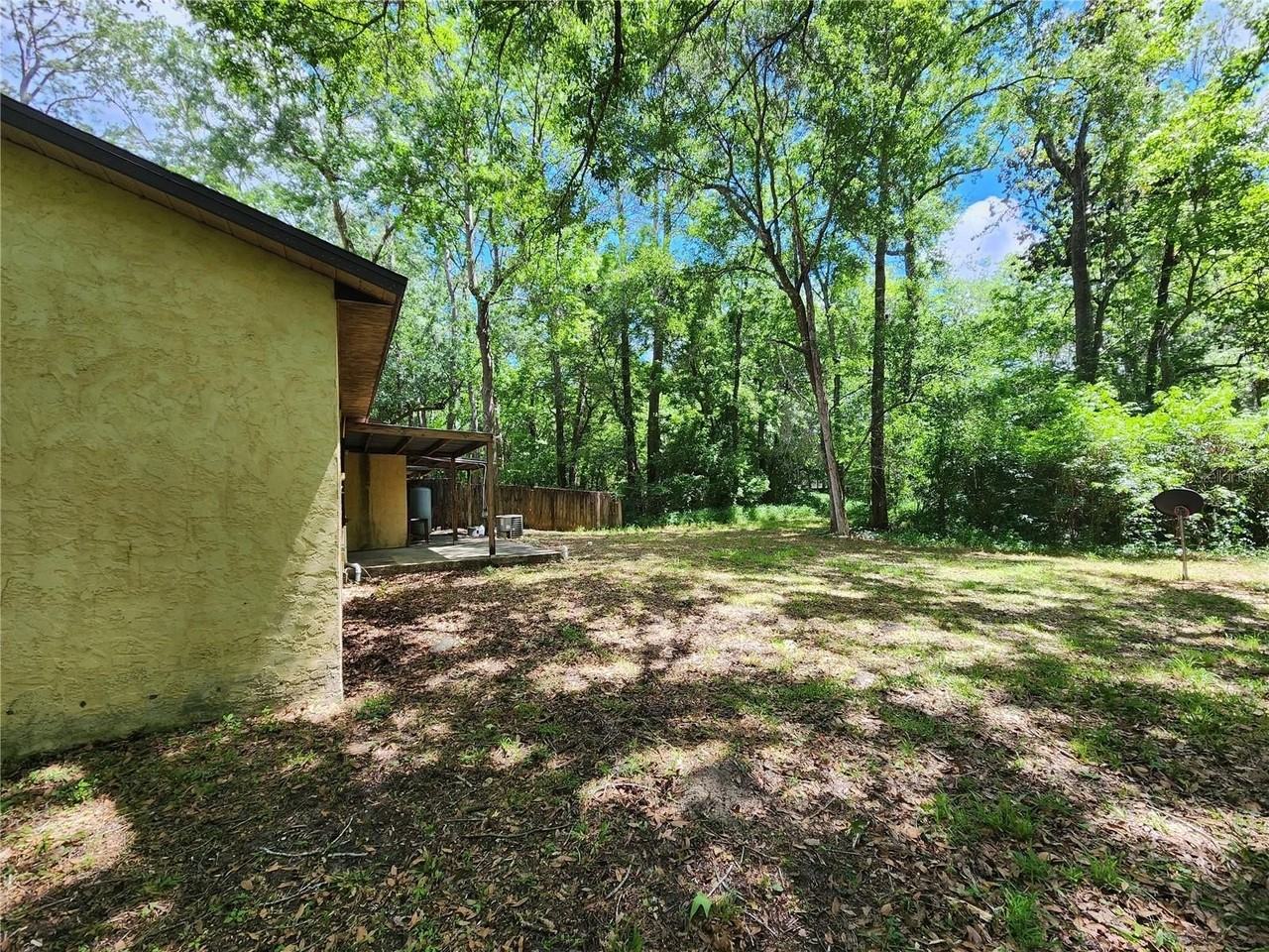 4021 Sw 37th St #C - Photo 3 of 25