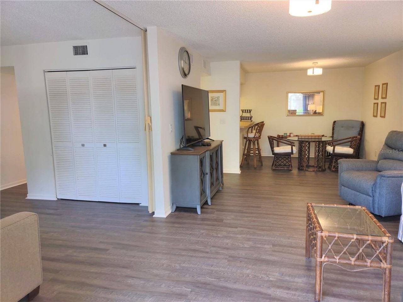 650 Bird Bay Dr E #105 - Photo 7 of 44