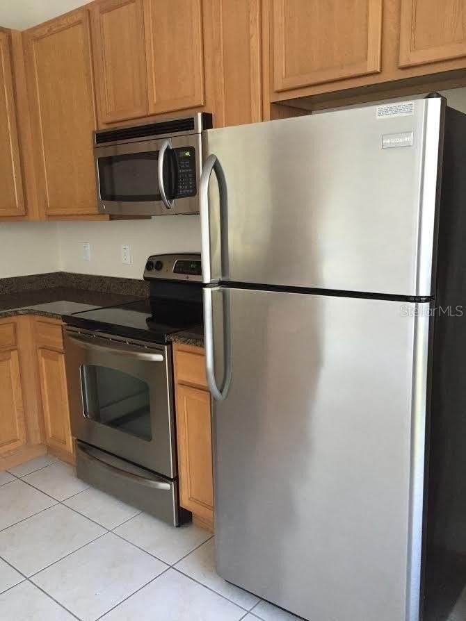 1058 La Mirada Ct - Photo 6 of 14