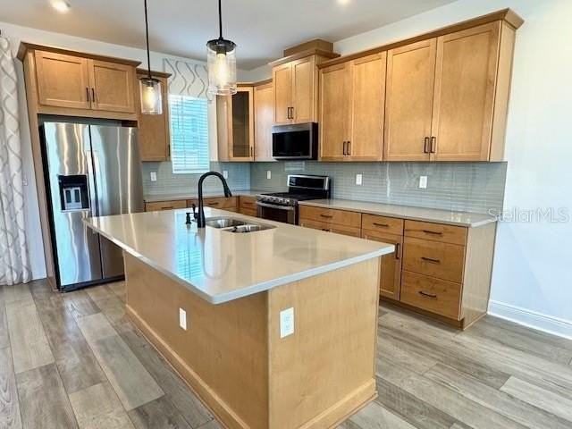 1825 Coastal Ct - Photo 4 of 29