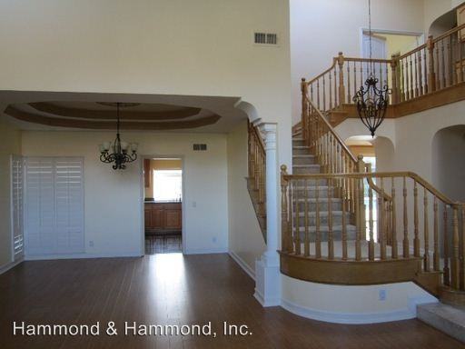 19808 Winged Foot Way - Photo 2 of 9