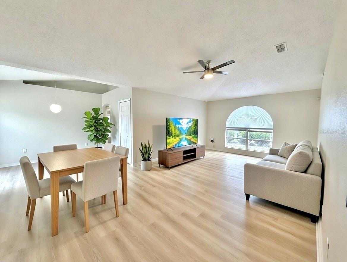 12052 Villa Rd - Photo 3 of 50