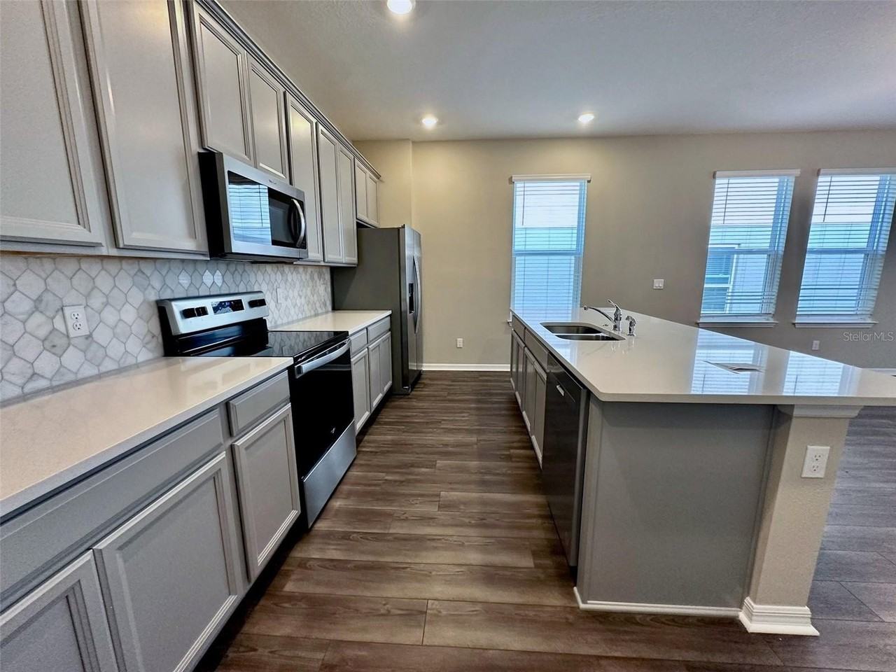 4851 Lacewing Dr - Photo 5 of 24