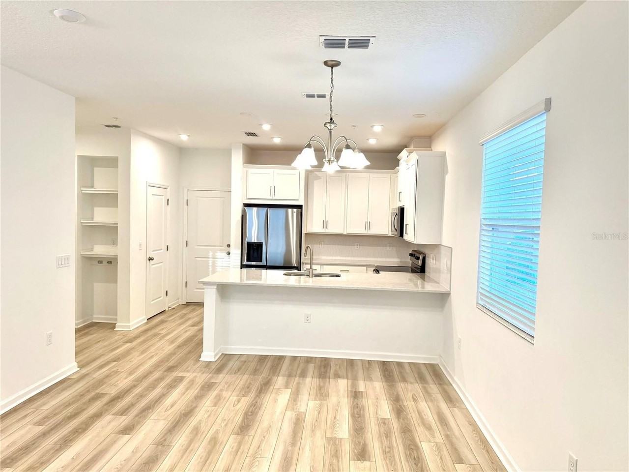 11615 Sunsail Ave - Photo 7 of 21