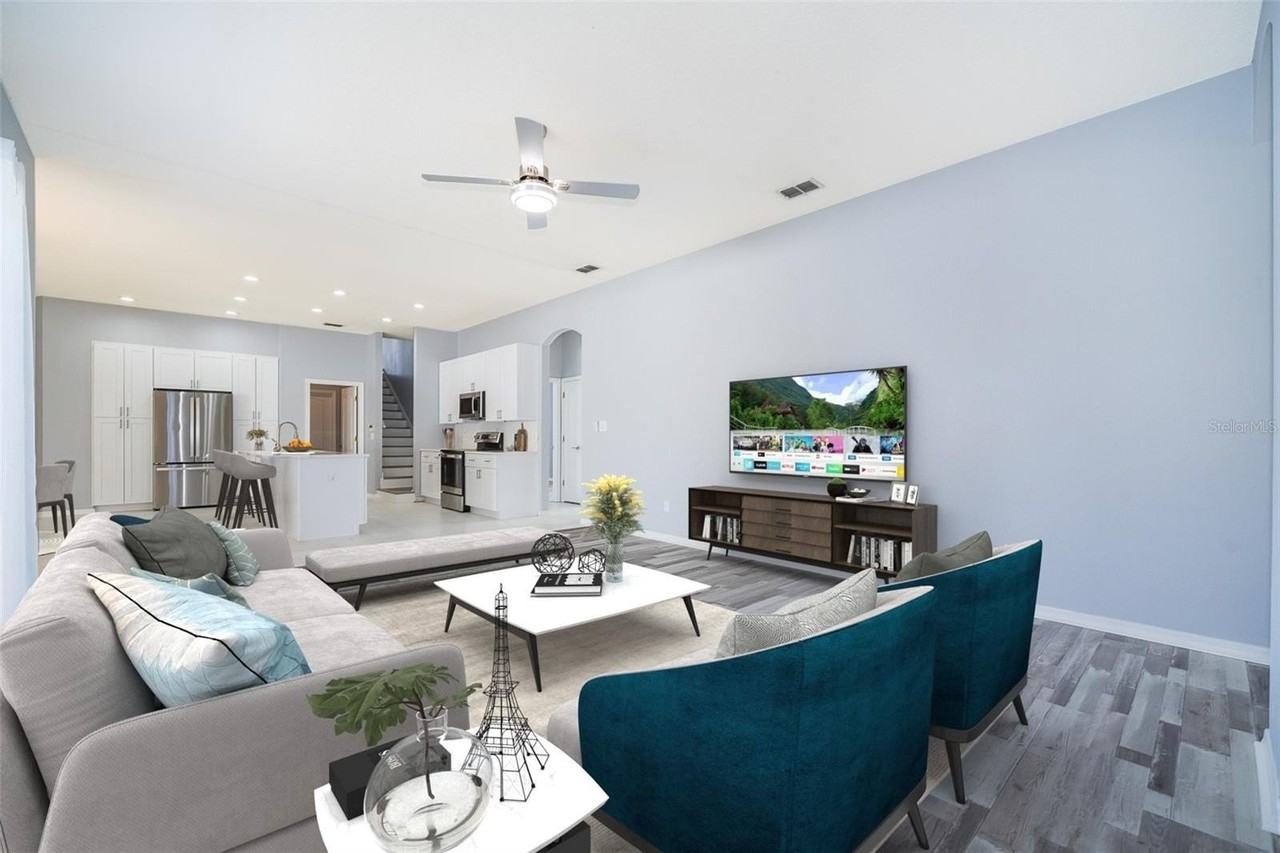 8119 Lake Crowell Cir - Photo 6 of 47