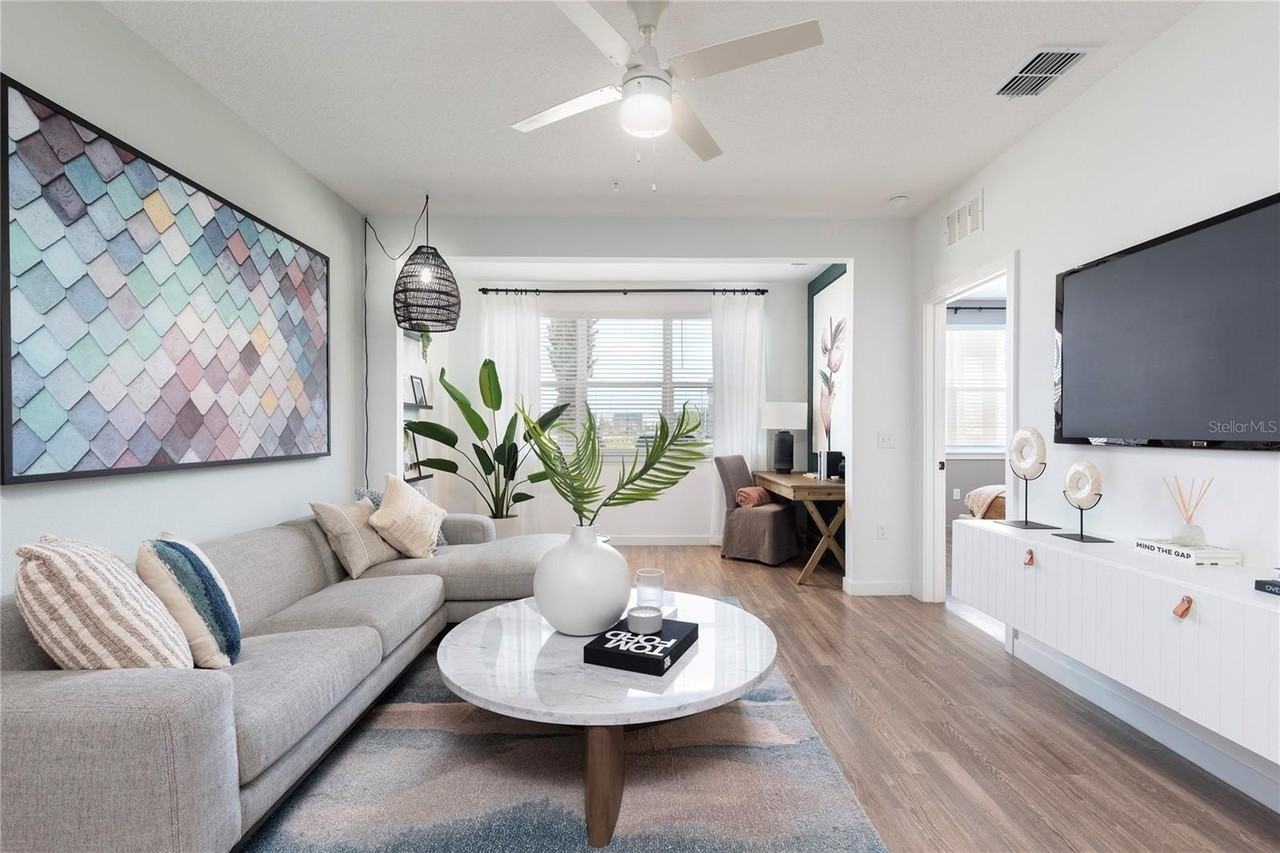 10105 Selten Way - Photo 2 of 14