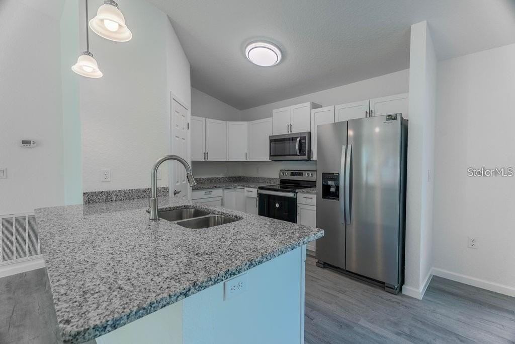 11063 Sw 107th Pl - Photo 3 of 13