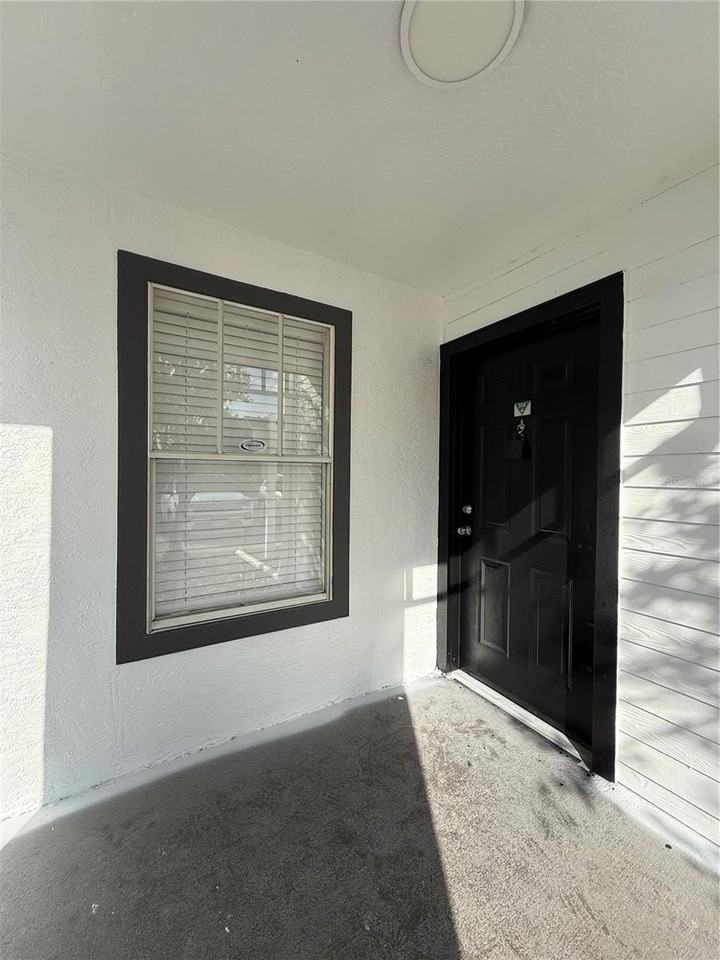 2201 Key West Ct #314 - Photo 3 of 50