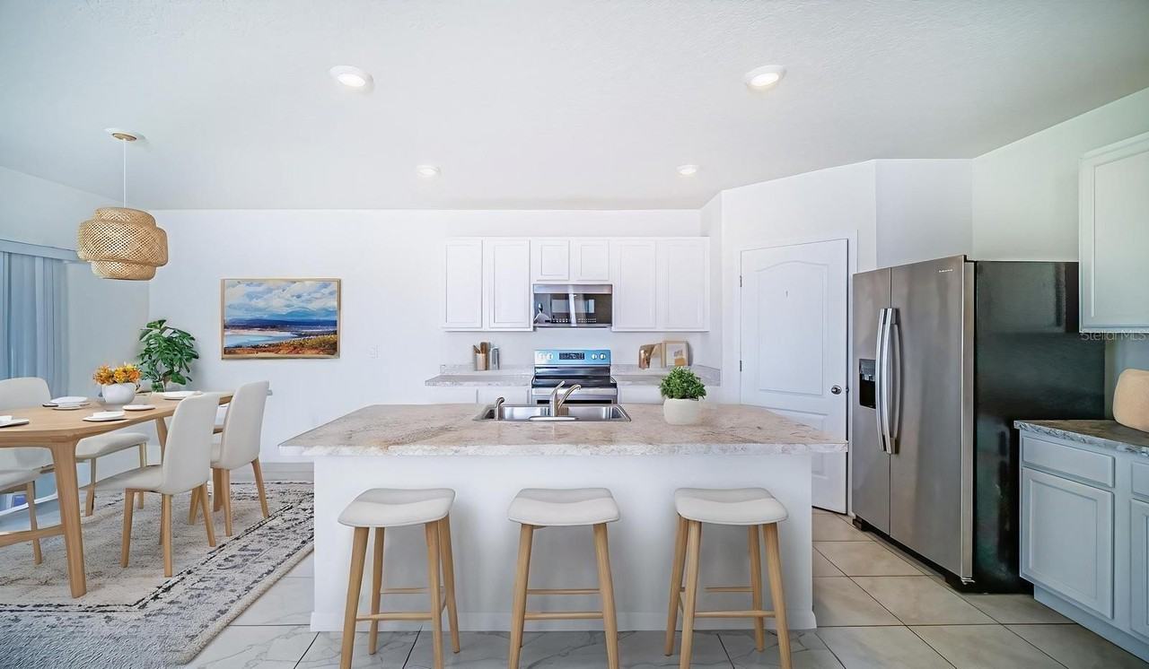 326 Meadowbrook Blvd - Photo 4 of 22