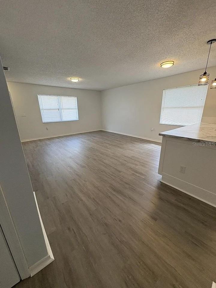 204 Mary Catherine Ct - Photo 5 of 15