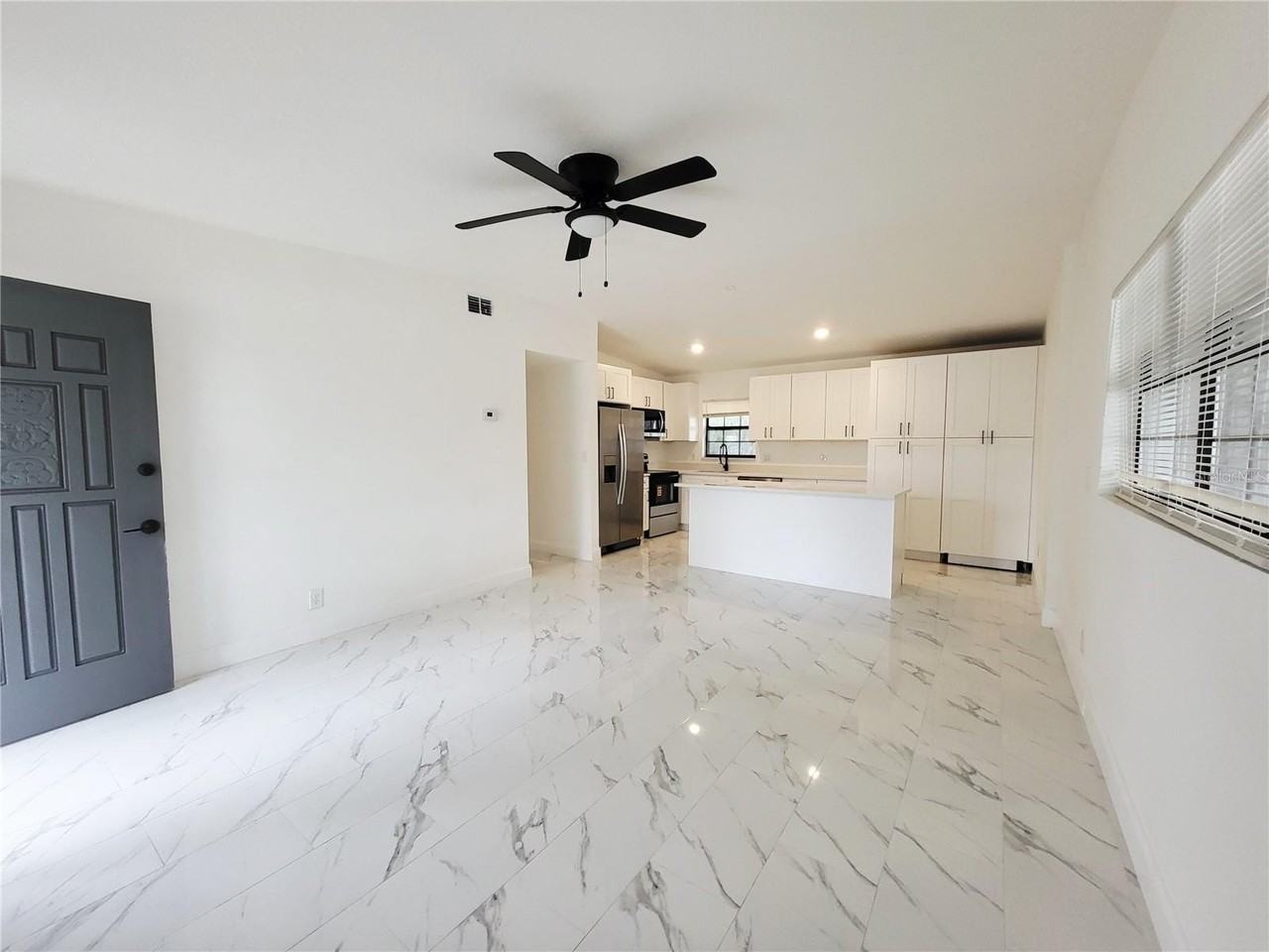 2511 Drake Dr - Photo 7 of 14