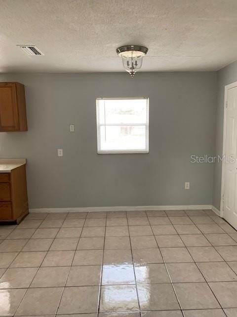 2443 Lilly St - Photo 6 of 16