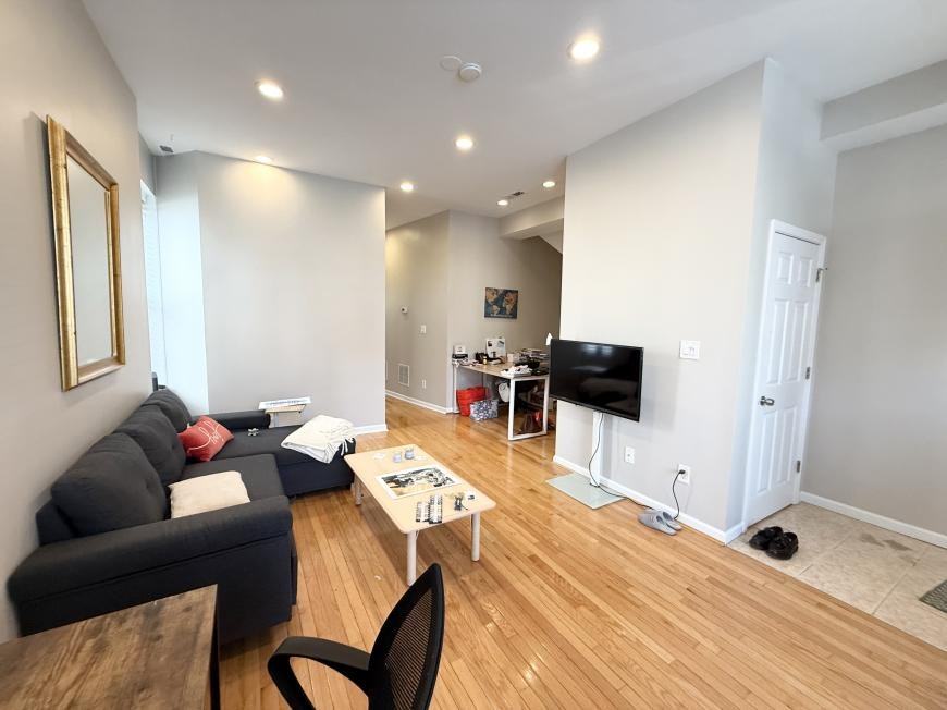 1970 W Huron St - Photo 7 of 10