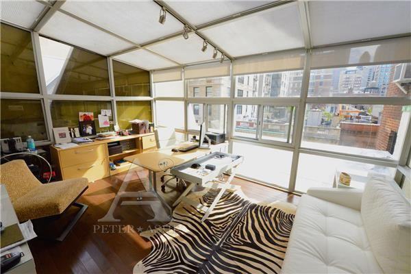 53 E 64th St - Photo 6 of 10