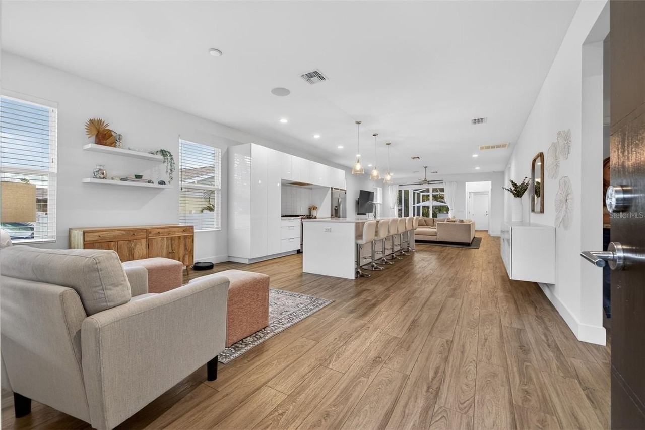 6163 2nd Ave S - Photo 4 of 28