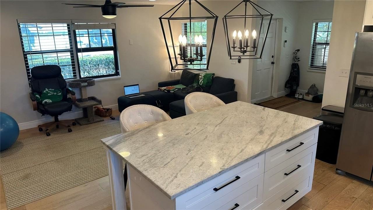 1232 48th Ave N - Photo 4 of 26