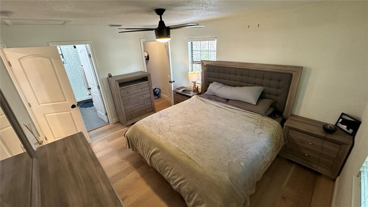 1232 48th Ave N - Photo 7 of 26