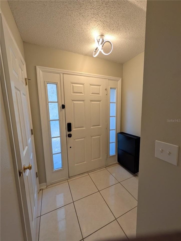 4630 Ashburn Square Dr - Photo 2 of 23