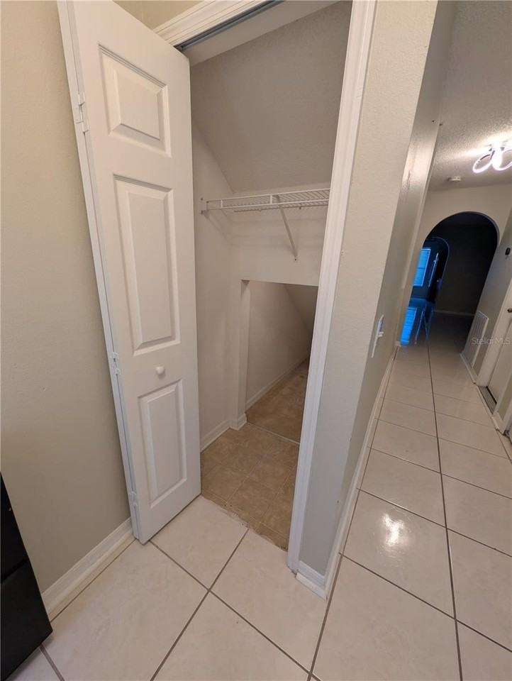 4630 Ashburn Square Dr - Photo 4 of 23