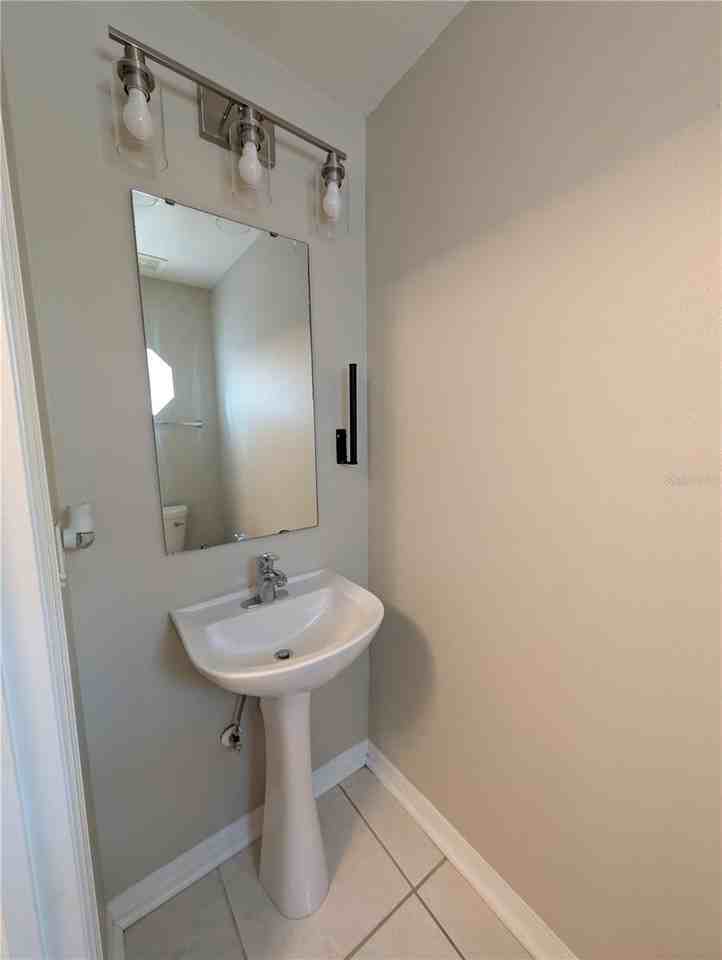 4630 Ashburn Square Dr - Photo 6 of 23