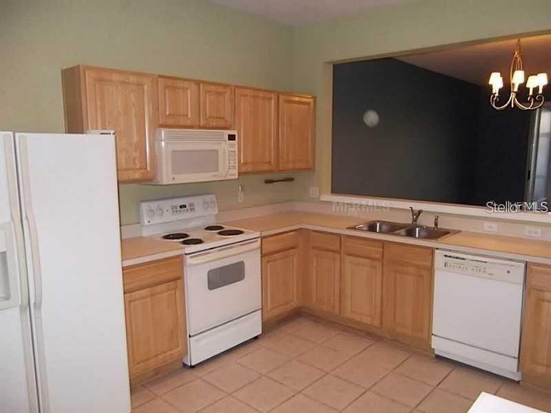 4866 Pond Ridge Dr - Photo 6 of 16