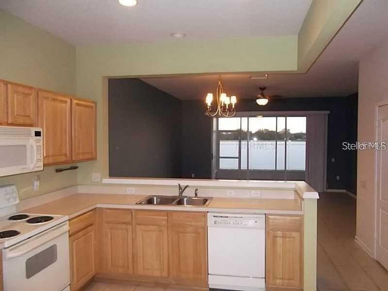 4866 Pond Ridge Dr - Photo 7 of 16