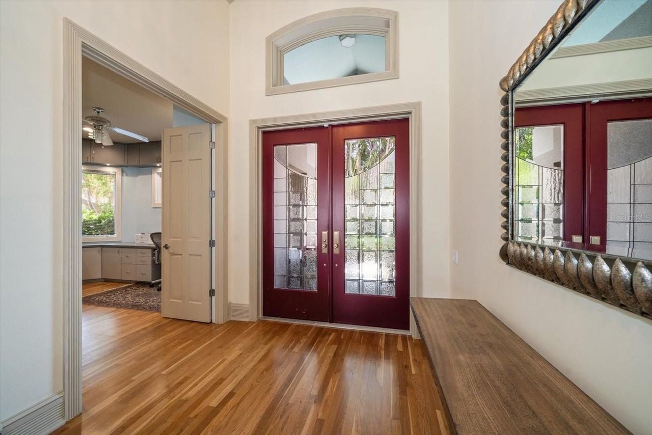 2247 Donato Dr - Photo 6 of 50