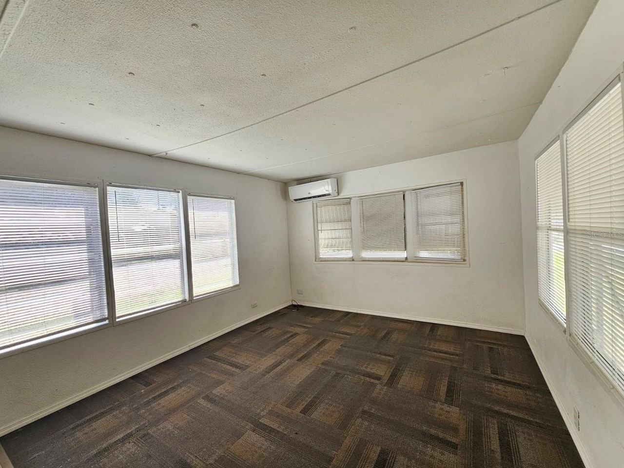 503 Longfellow Blvd #5 - Photo 4 of 11