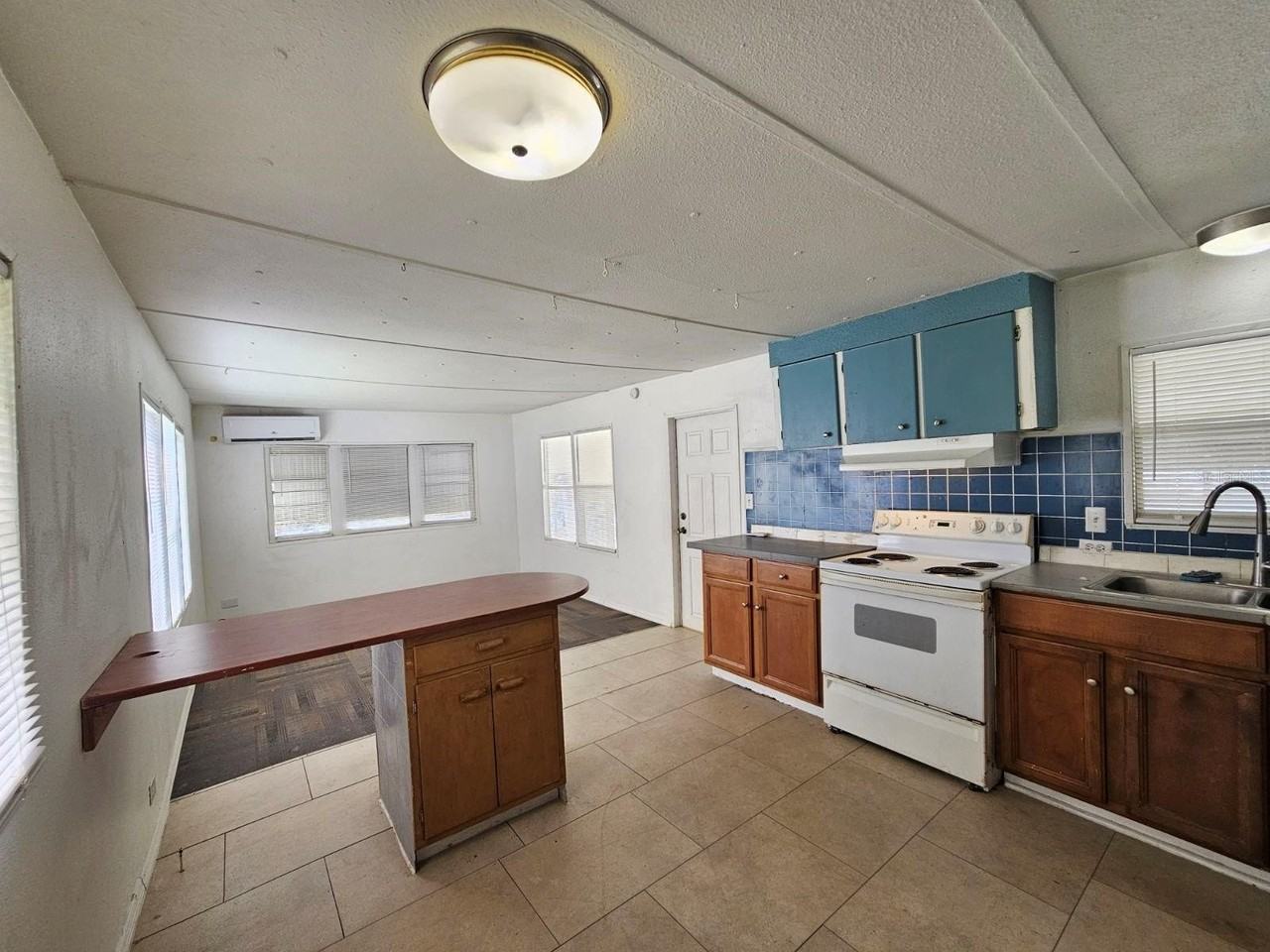 503 Longfellow Blvd #5 - Photo 7 of 11