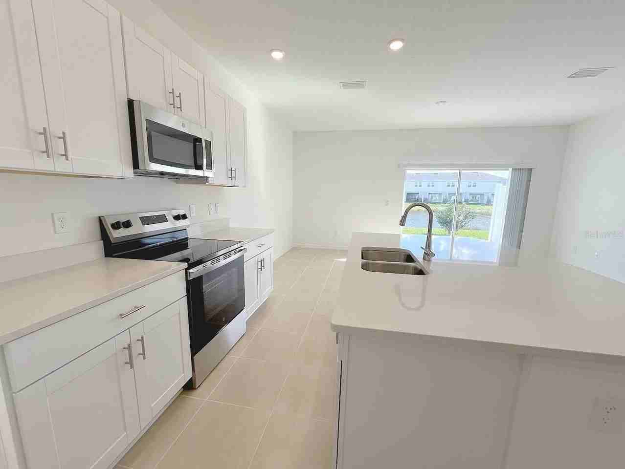 16520 Bergamo Pl - Photo 7 of 40