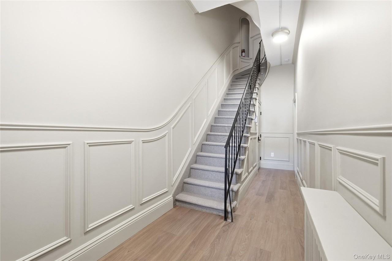 13 W Hoffman Ave Apt 3 - Photo 2 of 22