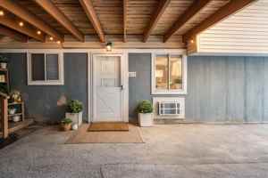 featured image of 615 Fox Run Ln