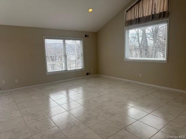 310 Jersey Ave - Photo 7 of 15