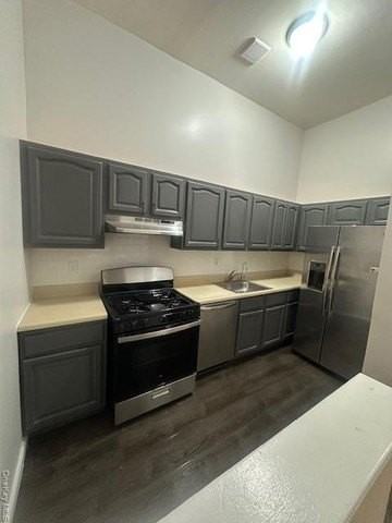 676 Jamaica Ave - Photo 4 of 16