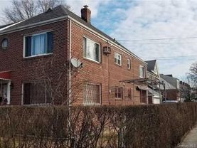 8419 150th St 2nd Fl - Photo 1 of 1